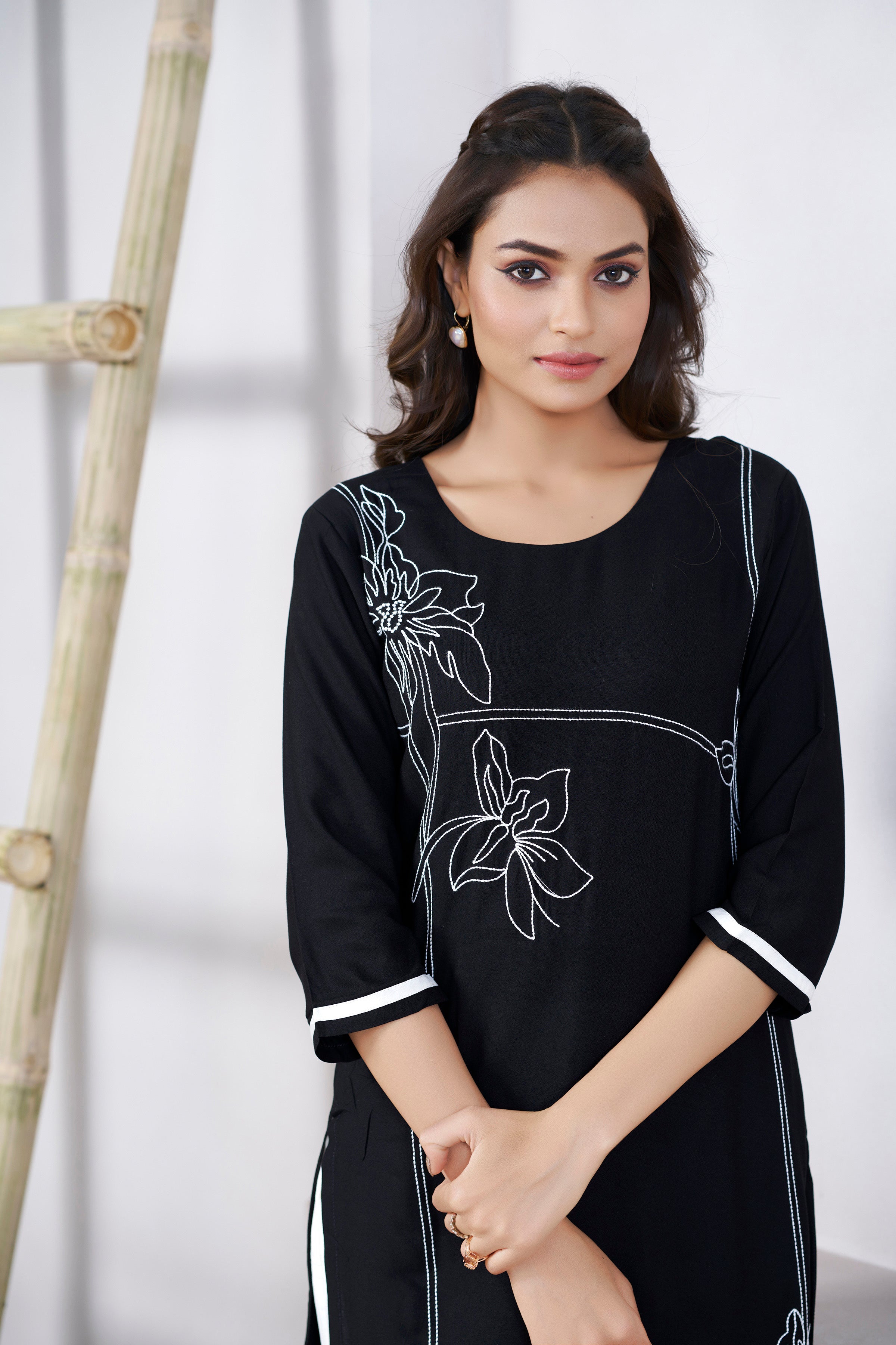 color_Black